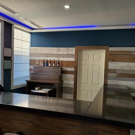 Days Inn By Wyndham Saint John Buitenkant foto