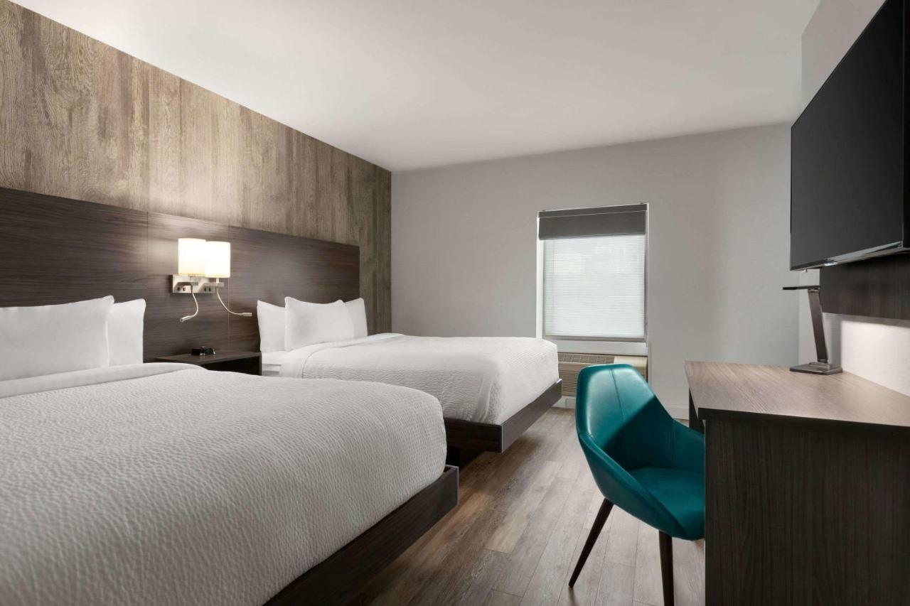Days Inn By Wyndham Saint John Buitenkant foto