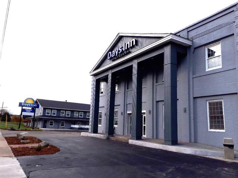 Days Inn By Wyndham Saint John Buitenkant foto